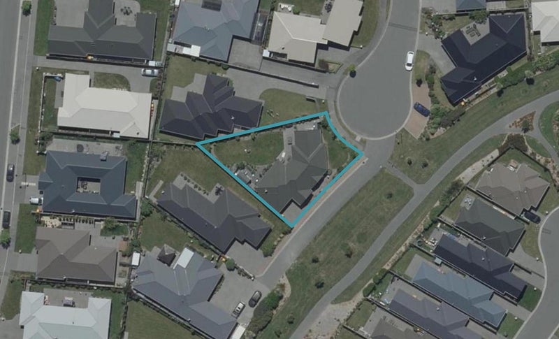 12 Kilbrannan Close, Broomfield, Christchurch - Carousel 1
