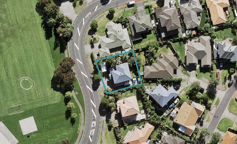 26 Gunner Drive, Te Atatu Peninsula, Auckland - Carousel 1