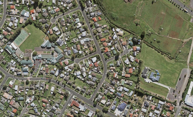 14 Blake Road, Mangere East, Auckland - Carousel 1