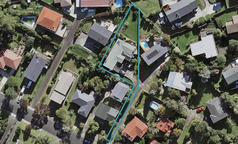 67 Lynden Avenue, Hillcrest, Auckland - Carousel 1
