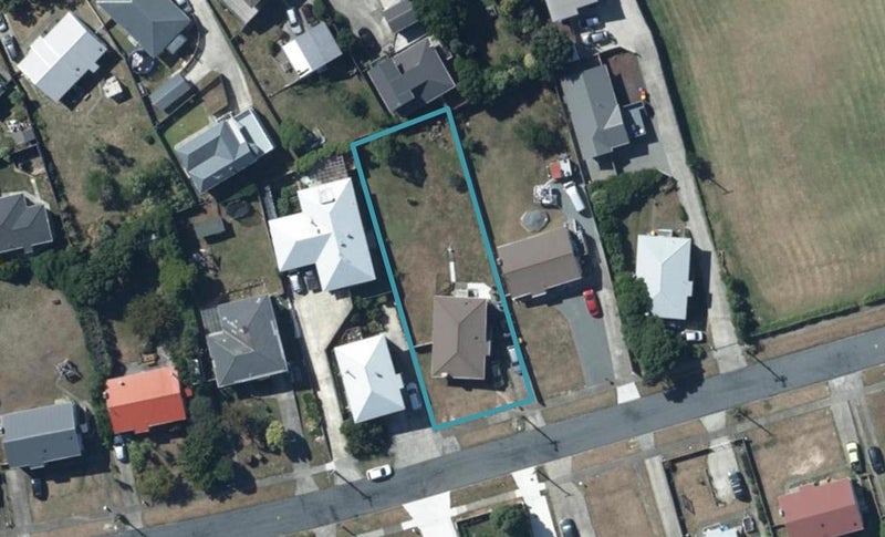14 Tuki Street, Titahi Bay, Porirua - Carousel 1