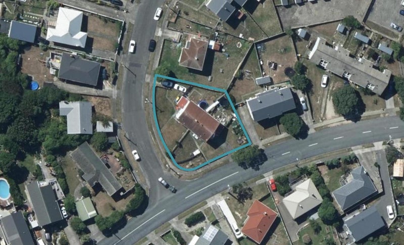 89 Owhiti Street, Titahi Bay, Porirua - Carousel 1