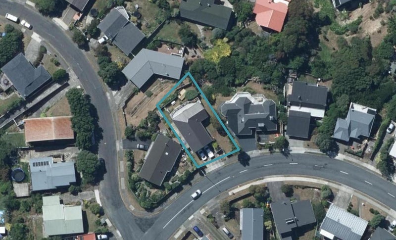 21 Eskdale Road, Papakowhai, Porirua - Carousel 1
