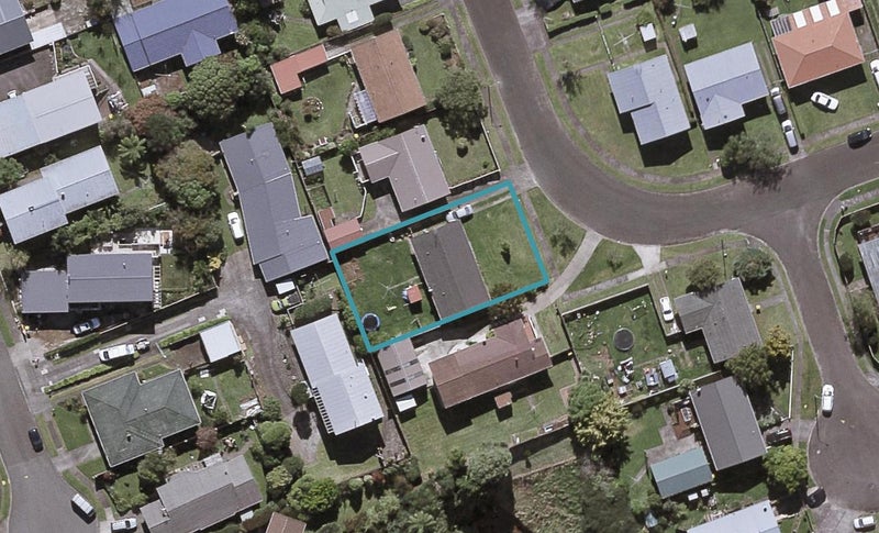 22 Trelawney Crescent, Westown, New Plymouth - Carousel 1