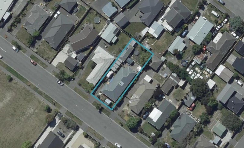 15 Bickerton Street, Wainoni, Christchurch - Carousel 1