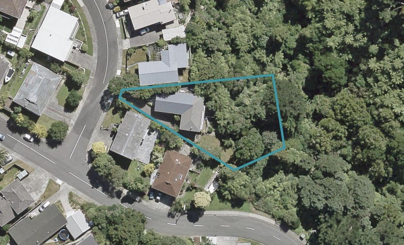 27 Rondane Place, Tirohanga, Lower Hutt - Carousel 1