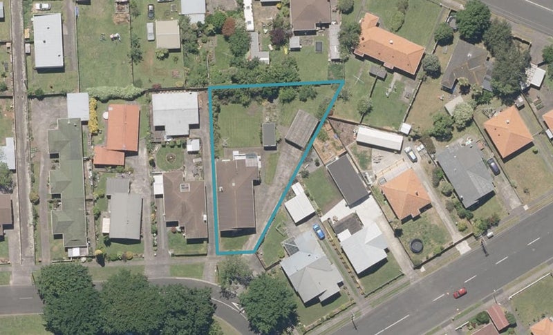 33 Fromont Street, Whanganui East, Whanganui - Carousel 1