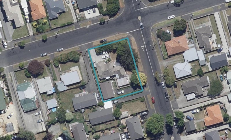 106 Cook Street, Hamilton East, Hamilton - Carousel 1