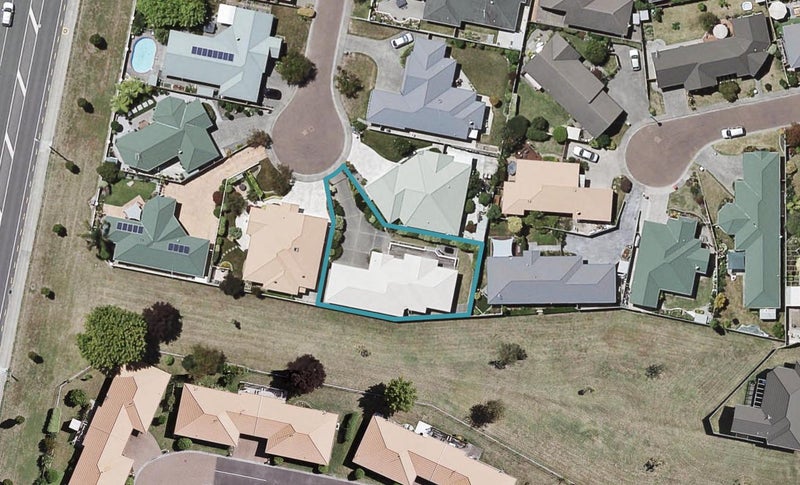 7 Dules Walk, Taradale, Napier - Carousel 1