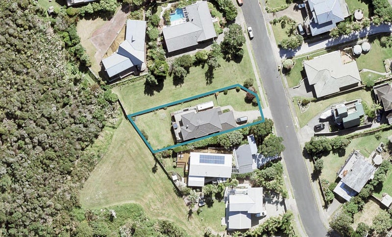 10 Siesta Terrace, Gulf Harbour, Whangaparaoa - Carousel 1