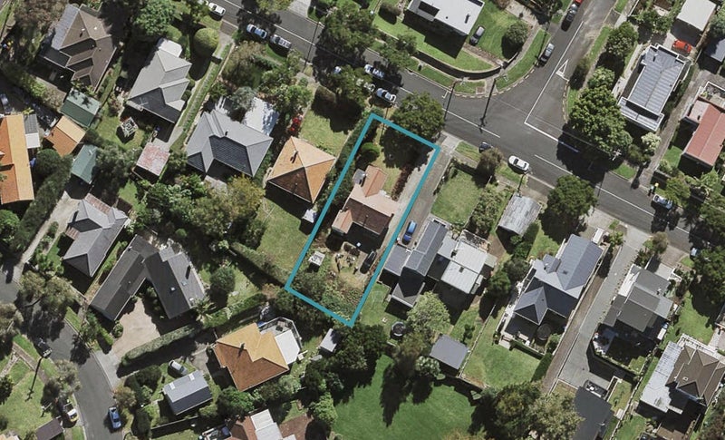 62 Waiohua Road, Greenlane, Auckland - Carousel 1