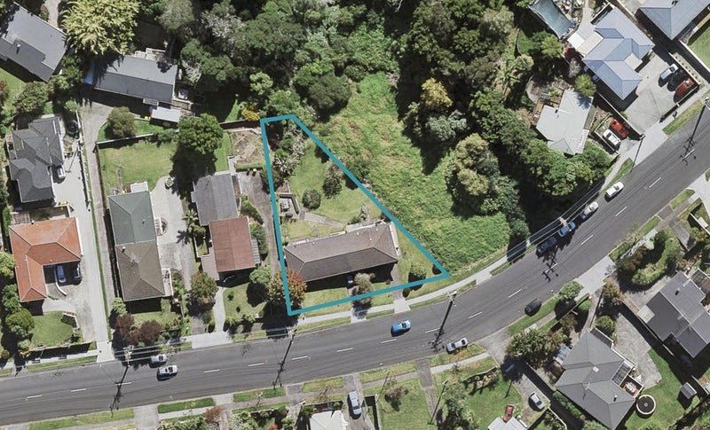 2/40 Coronation Road, Hillcrest, Auckland - Carousel 1