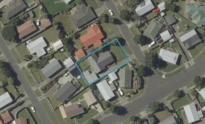 2 Gladys Place, Kelvin Grove, Palmerston North - Carousel 1