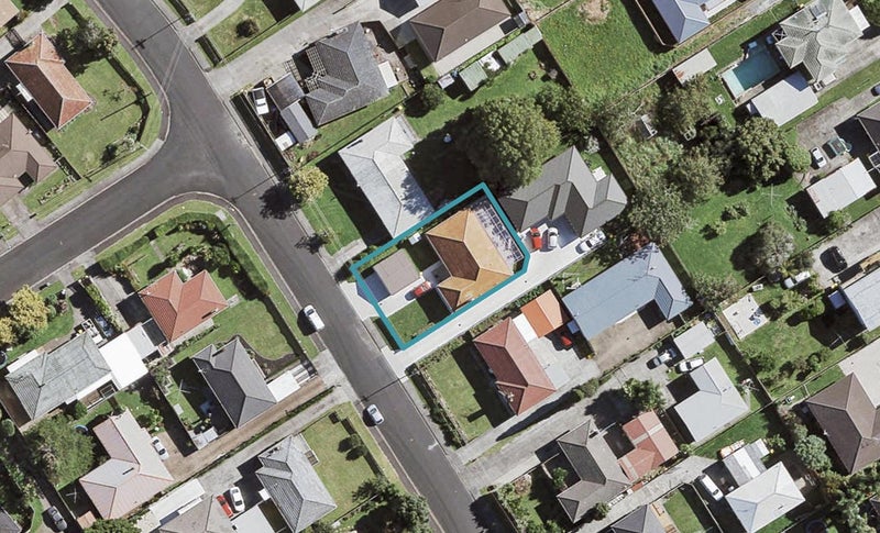 12 Cameron Street, Papakura, Papakura - Carousel 1