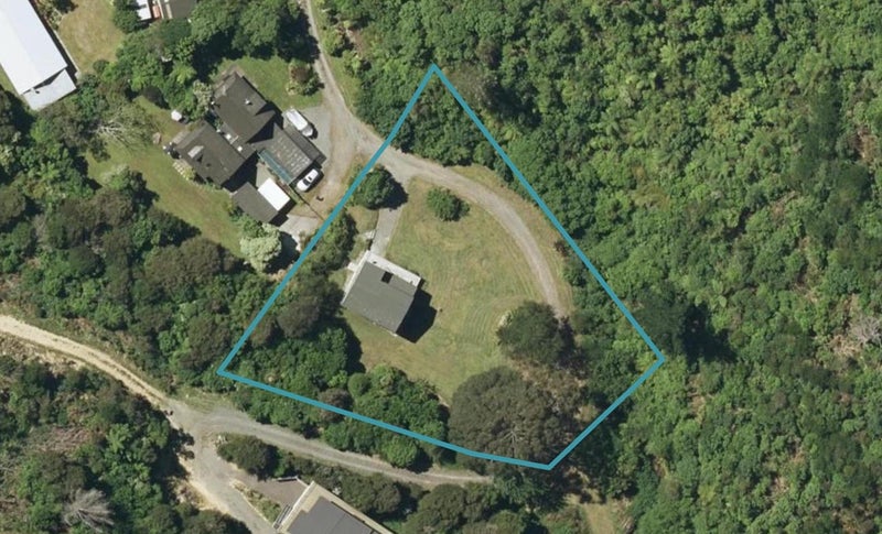 22 Brough Place, Ngākuta Bay, Picton - Carousel 1