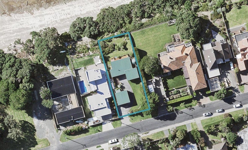 150 Second View Avenue, Beachlands, Auckland - Carousel 1