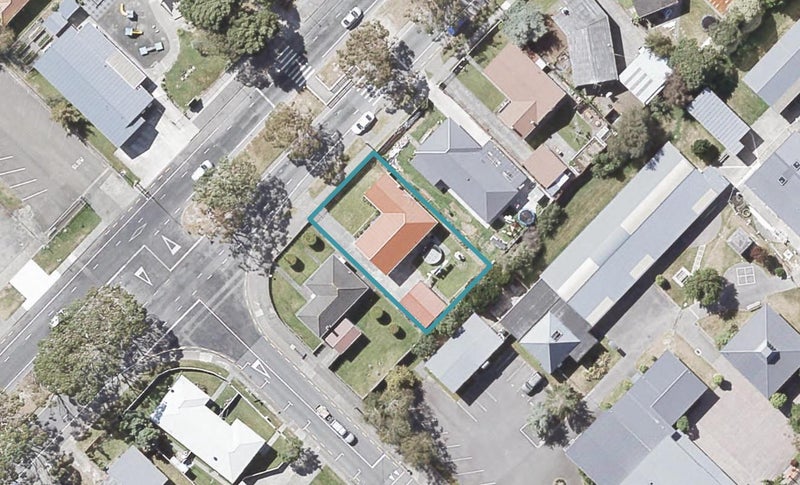 36 Parkway, Wainuiomata, Lower Hutt - Carousel 1