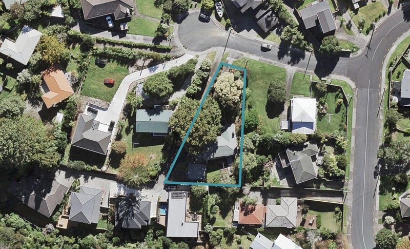 4 Cronin Place, Beach Haven, Auckland - Carousel 1