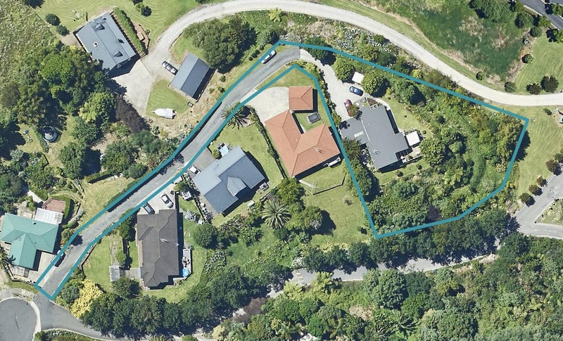 24 Twickenham Court, Bethlehem, Tauranga - Carousel 1