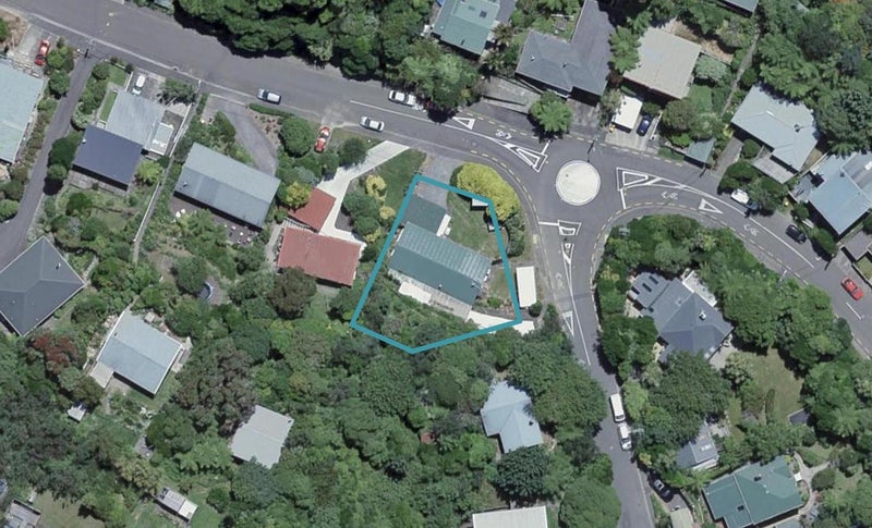 2 Rothsay Road, Ngaio, Wellington - Carousel 1