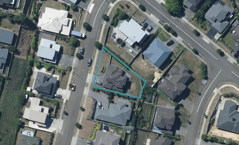 3 Tongariro Drive, Aotea, Porirua - Carousel 1