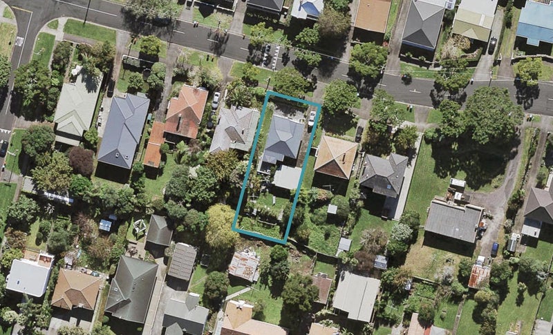56 Gribblehirst Road, Sandringham, Auckland - Carousel 1