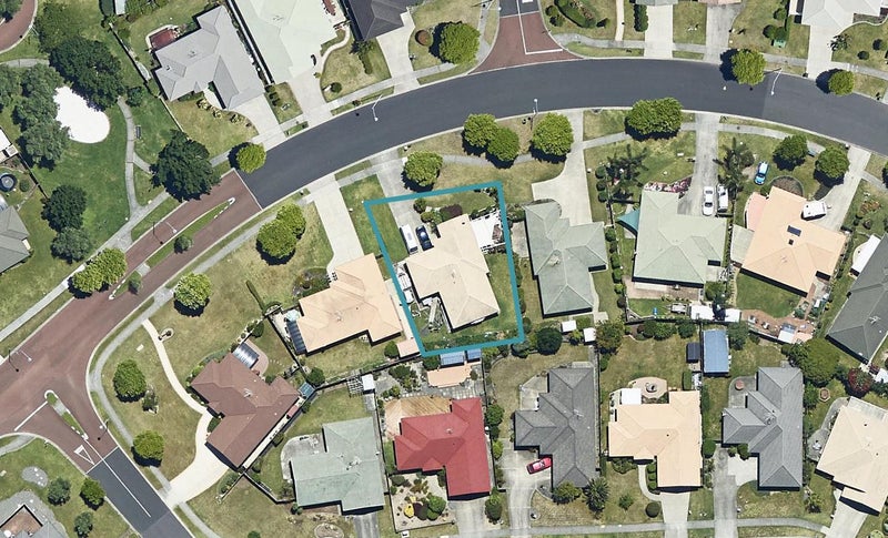 46 The Gardens Drive, Papamoa Beach, Papamoa - Carousel 1