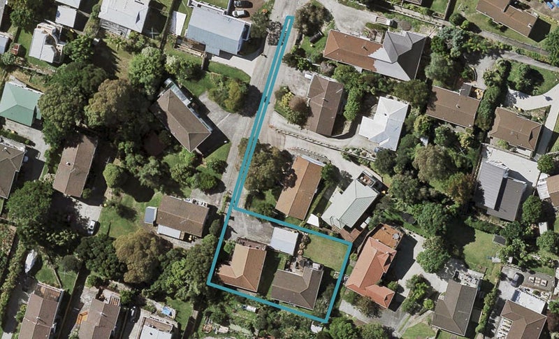 1/22 Theban Place, Totara Vale, Auckland - Carousel 1