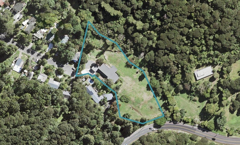 60 Sylvan Valley Avenue, Titirangi, Auckland - Carousel 1