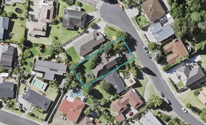 16 McMillan Place, Mellons Bay, Auckland - Carousel 1