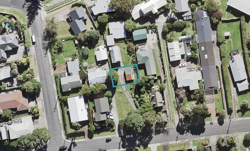 13C Teal Crescent, Beach Haven, Auckland - Carousel 1