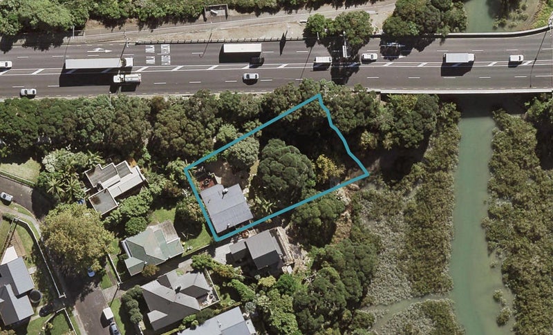 37 Waimana Avenue, Northcote Point, Auckland - Carousel 1