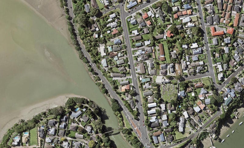 2/36 Church Crescent, Panmure, Auckland - Carousel 1