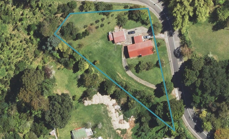 8 Hillview Terrace, Mangapapa, Gisborne - Carousel 1