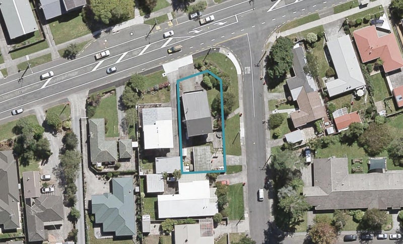 2 Cruickshank Road, Clouston Park, Upper Hutt - Carousel 1