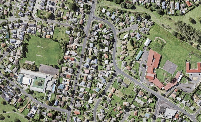 2/13 Farringdon Street, Glen Innes, Auckland - Carousel 1