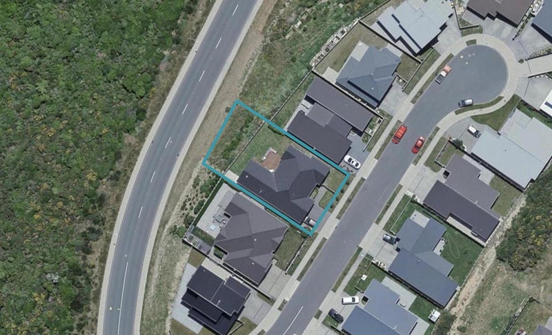 22 Portmore Place, Grenada Village, Wellington - Carousel 1