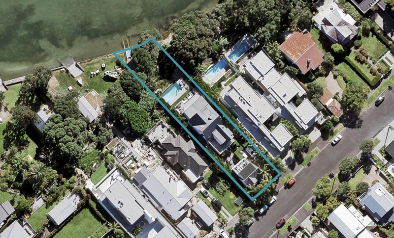 8 Rawene Avenue, Westmere, Auckland - Carousel 1