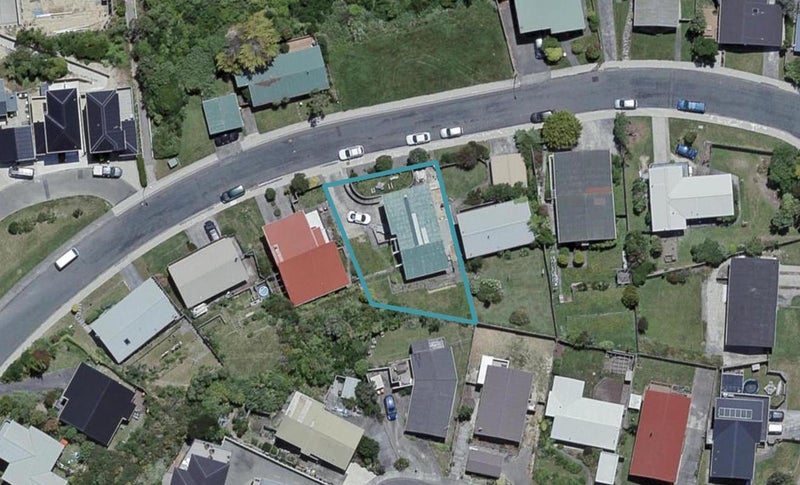 52 Chapman Street, Newlands, Wellington - Carousel 1