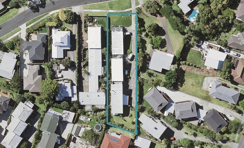 2/13 Penning Road, Milford, Auckland - Carousel 1
