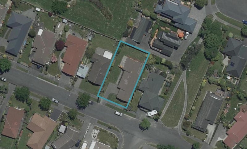 30 Karnak Crescent, Russley, Christchurch - Carousel 1