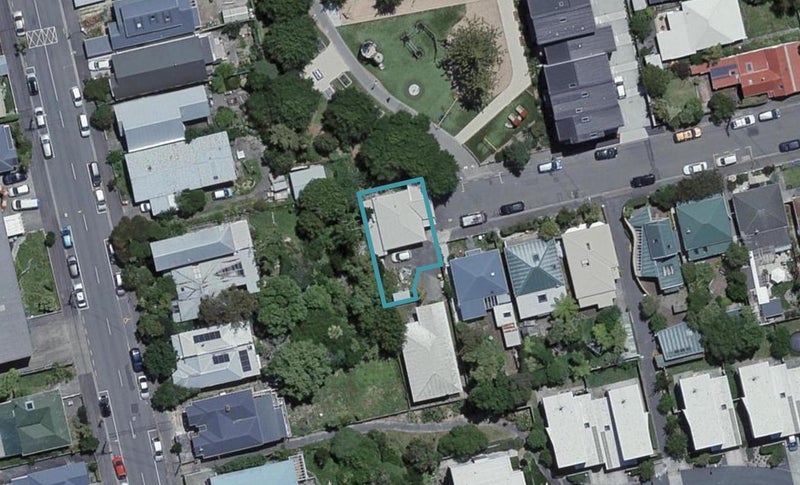 19 Regent Street, Newtown, Wellington - Carousel 1