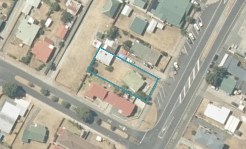 403 Port Road, Whangamatā - Carousel 1