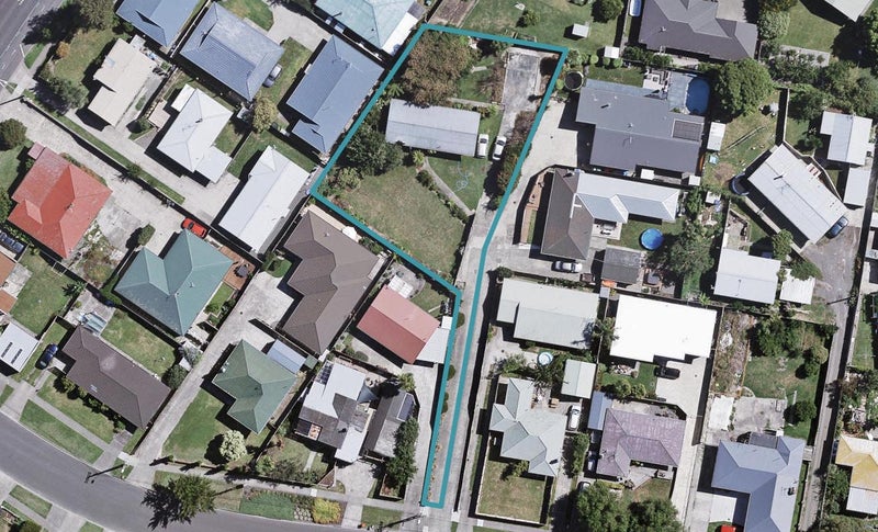 4 Howard Road, Taradale, Napier - Carousel 1