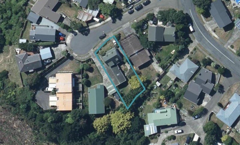 5 Ash Grove, Ranui, Porirua - Carousel 1