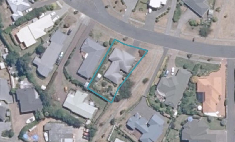 13 Fairview Terrace, Waipahihi, Taupo - Carousel 1