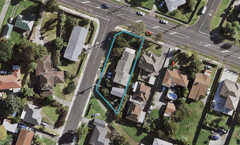 34 Russell Road, Manurewa, Auckland - Carousel 1