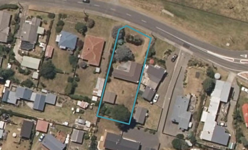 577 Waitarere Beach Road, Waitarere Beach, Levin - Carousel 1