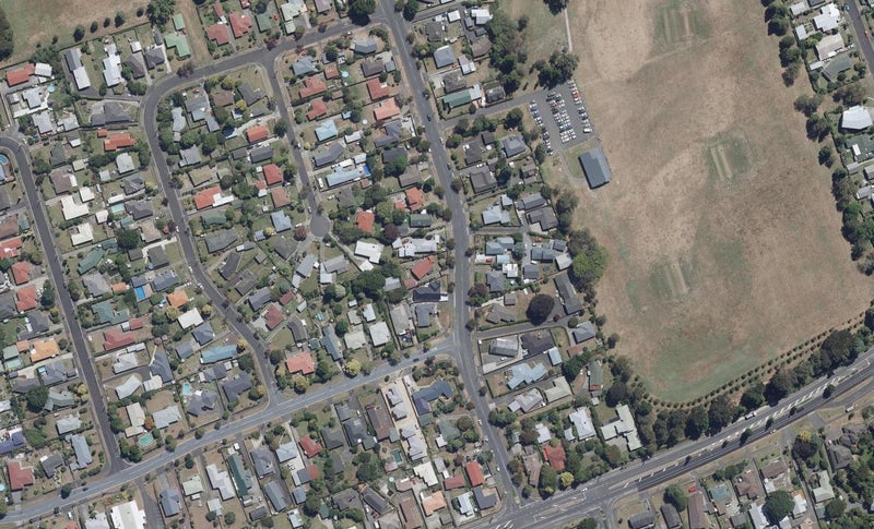 9 Morris Road, Hillcrest, Hamilton - Carousel 1