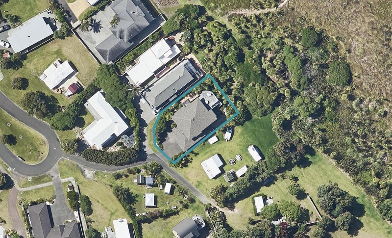 59 Bowentown Boulevard, Bowentown, Waihi Beach - Carousel 1